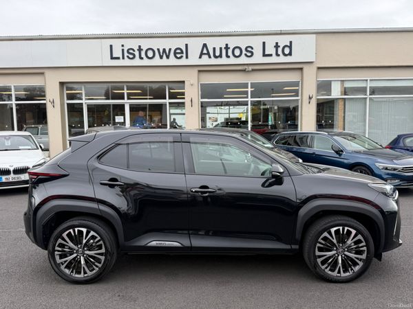 Toyota Yaris Cross SUV, Petrol Hybrid, 2023, Black