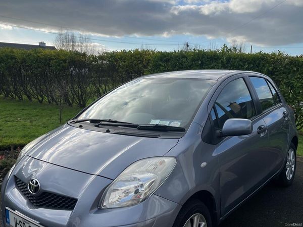 Toyota Yaris Hatchback, Petrol, 2011, Blue