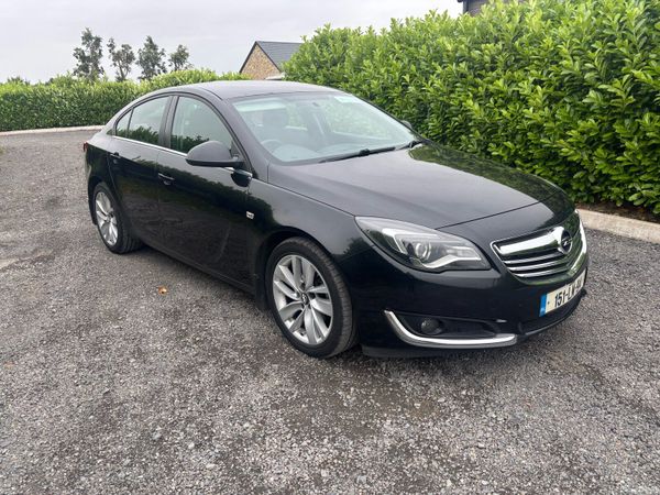 Opel Insignia Hatchback, Diesel, 2015, Black