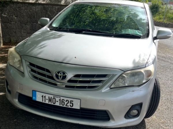 Toyota Corolla Saloon, Diesel, 2011, Silver