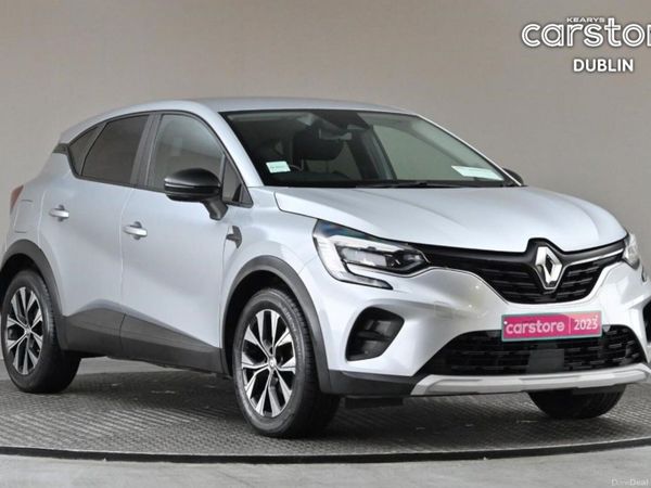 Renault Captur SUV, Petrol, 2023, Silver