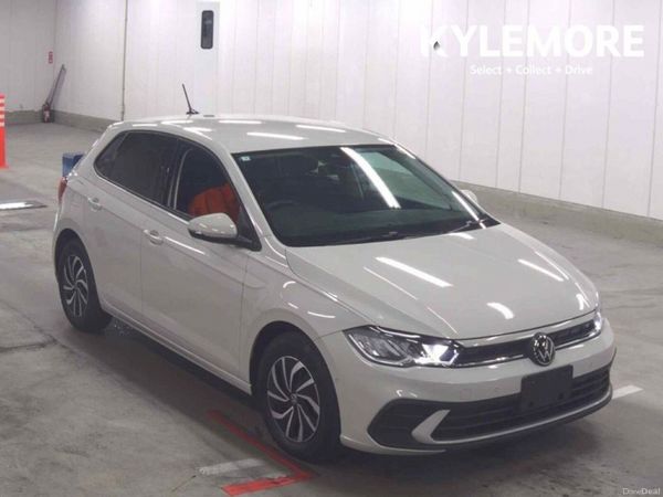 Volkswagen Polo Hatchback, Petrol, 2025, Beige