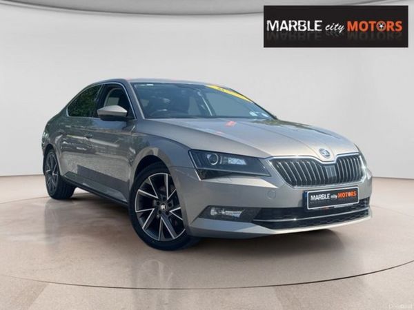 Skoda Superb Saloon, Diesel, 2019, Grey