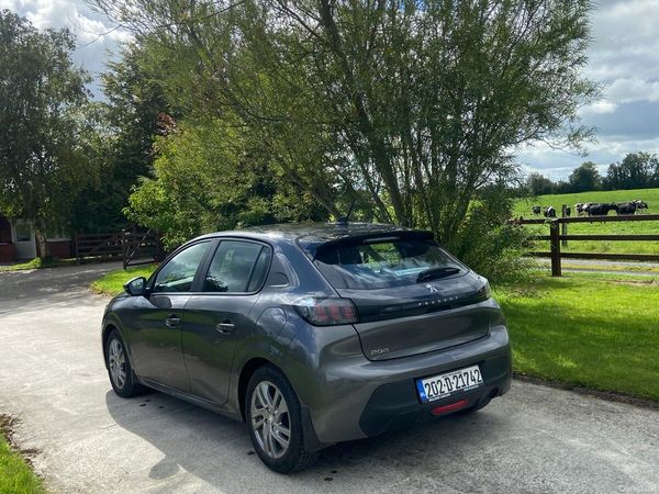 Peugeot 208 Hatchback, Petrol, 2020, Grey