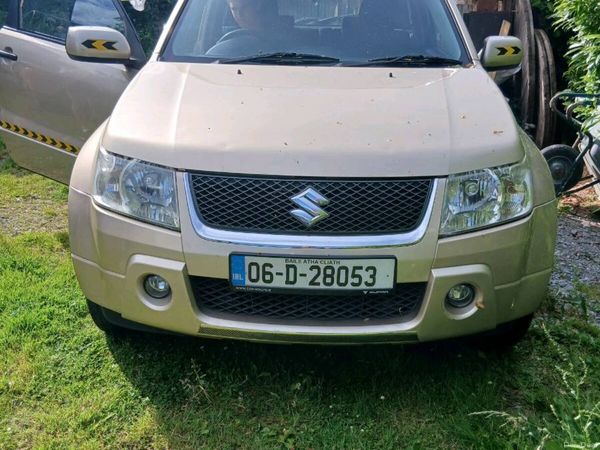 Suzuki Grand Vitara SUV, Petrol, 2006, Beige