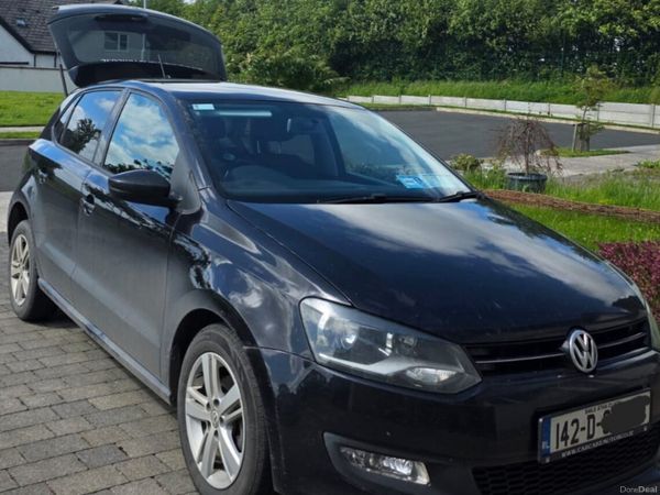 Volkswagen Polo Hatchback, Petrol, 2014, Black