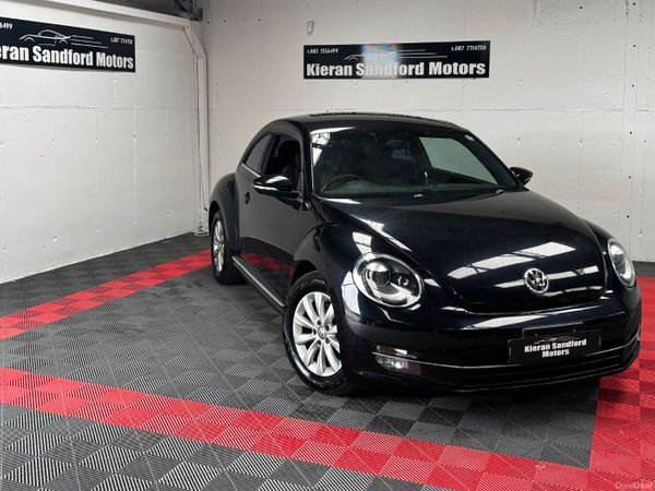 Volkswagen Beetle Hatchback, Petrol, 2014, Black