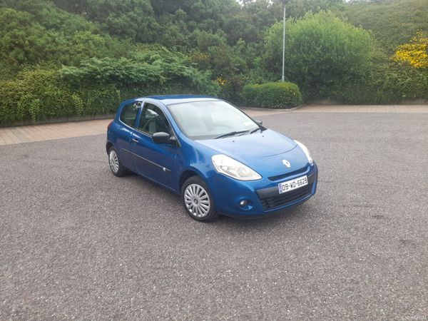 Renault Clio Hatchback, Petrol, 2009, Blue