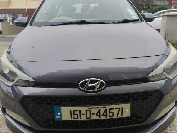 Hyundai i20 Hatchback, Petrol, 2015, Grey