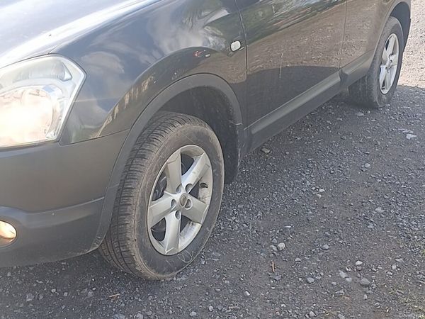 Nissan Qashqai Hatchback, Diesel, 2009, Black
