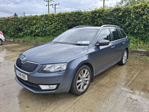 Skoda Octavia Estate, Diesel, 2017, Grey