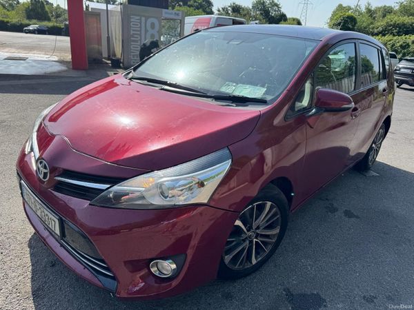 Toyota Verso MPV, Diesel, 2017, Red