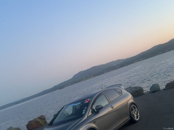 SEAT Leon Hatchback, Diesel, 2012, Grey