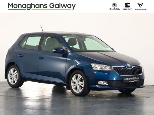 Skoda Fabia Hatchback, Petrol, 2021, Blue