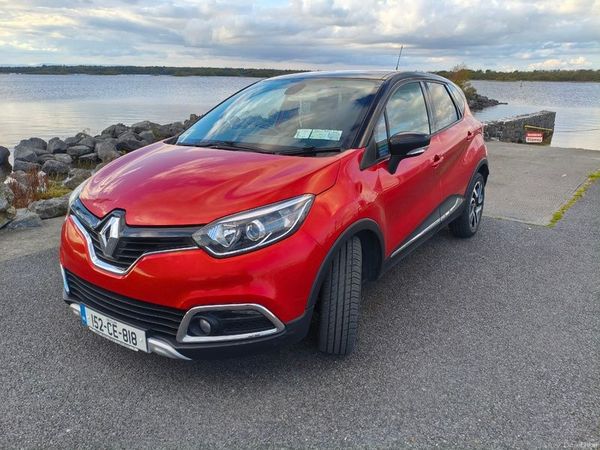 Renault Captur Hatchback, Diesel, 2015, Red