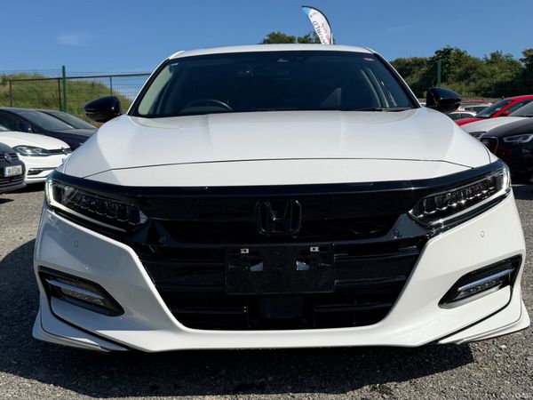 Honda Accord Saloon, Petrol Hybrid, 2021, White