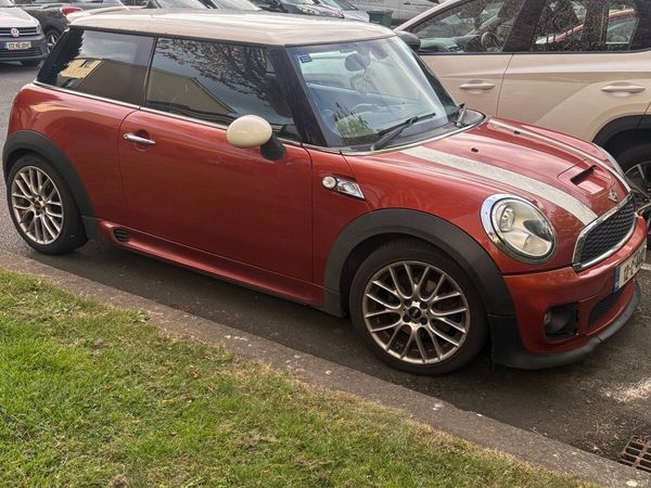 Mini Cooper Hatchback, Diesel, 2012, Orange