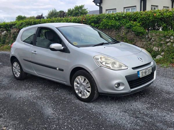 Renault Clio Hatchback, Ethanol Petrol, 2010, Silver