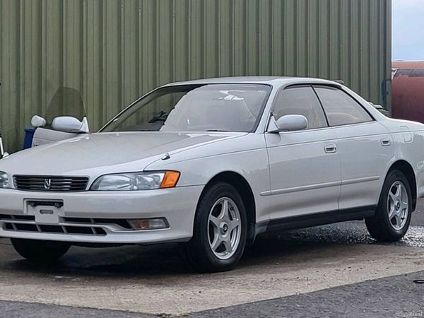 Toyota Mark II Saloon, Petrol, 1995, White