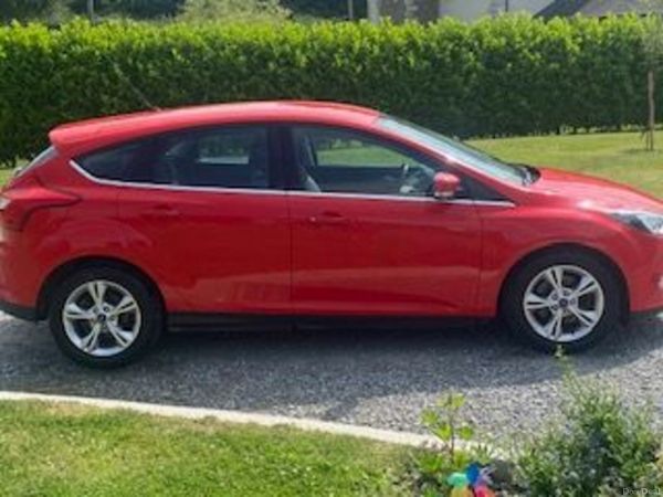 Ford Focus Hatchback, Diesel, 2013, Red