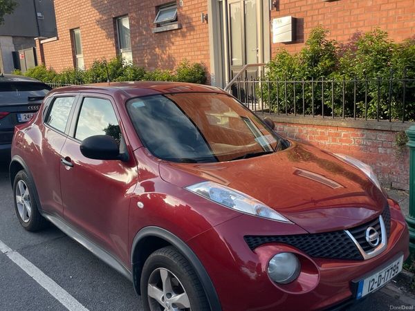 Nissan Juke SUV, Petrol, 2012, Red