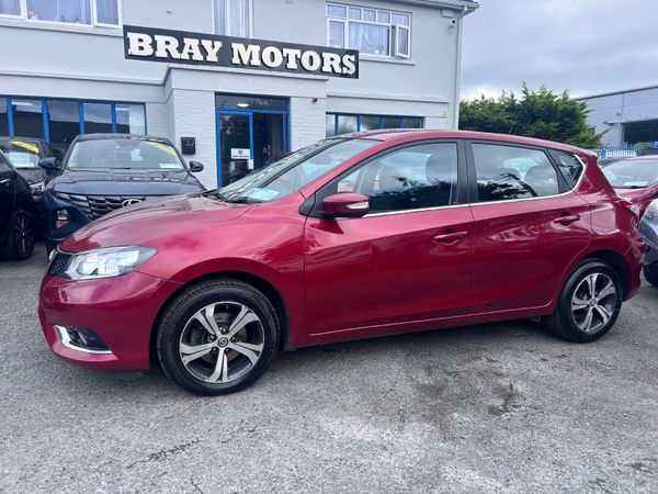 Nissan Pulsar Hatchback, Petrol, 2016, Red