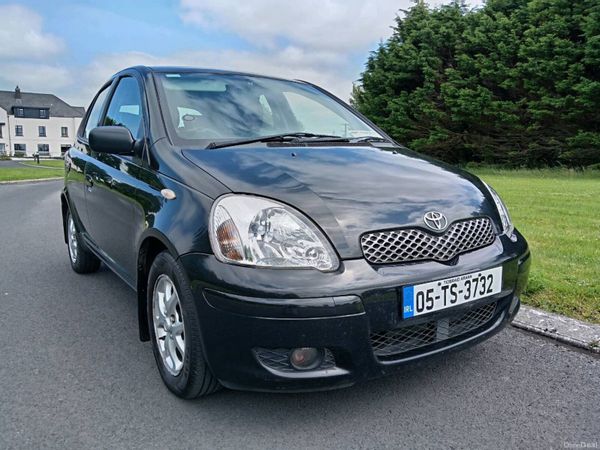 Toyota Yaris Hatchback, Petrol, 2005, Black