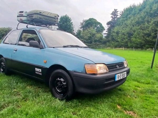 Toyota Starlet Hatchback, Petrol, 1991, Blue