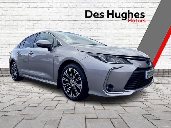 Toyota Corolla Saloon, Petrol Hybrid, 2020, Beige