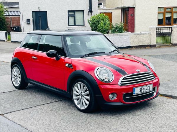 Mini Cooper Hatchback, Diesel, 2013, Red