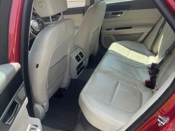 Jaguar XF Saloon, Diesel, 2017, Red