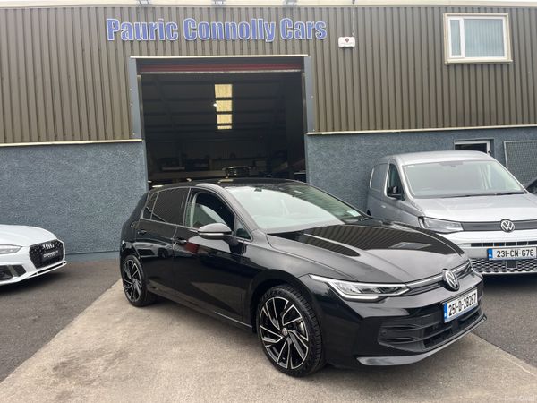 Volkswagen Golf Estate, Petrol, 2025, Black