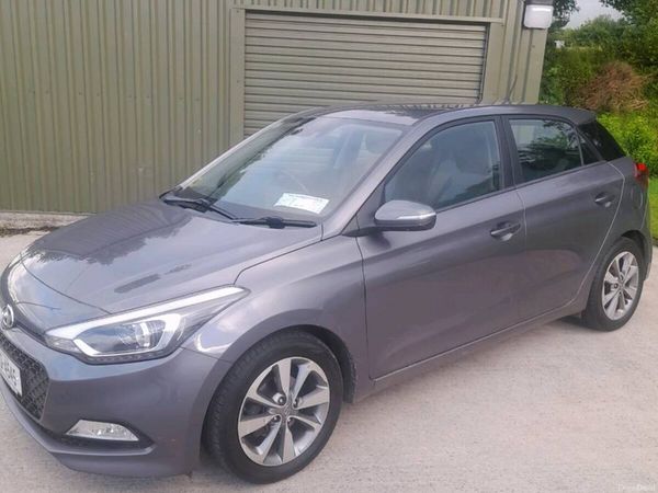 Hyundai i20 Hatchback, Petrol, 2016, Grey
