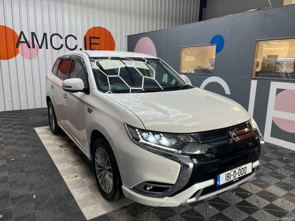 Mitsubishi Outlander SUV, Petrol Plug-in Hybrid, 2018, White