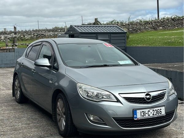 Opel Astra MPV, Diesel, 2013, Silver