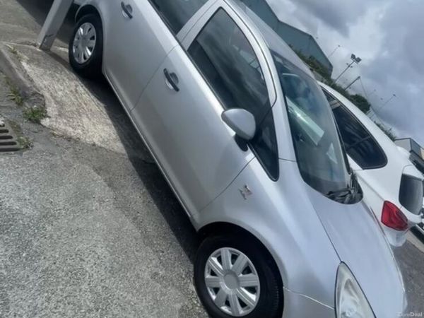 Opel Corsa Hatchback, Petrol, 2010, Silver