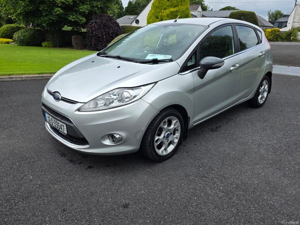 Ford Fiesta Hatchback, Diesel, 2012, Silver