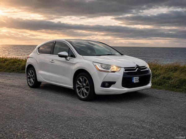Citroen DS 4 Hatchback, Diesel, 2013, White