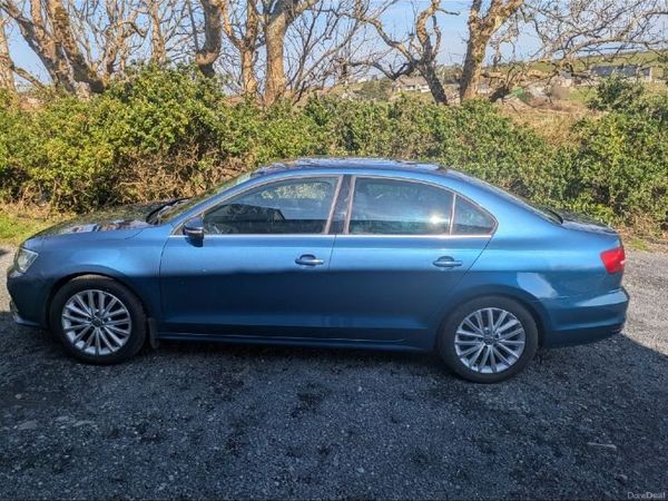 Volkswagen Jetta Saloon, Diesel, 2015, Blue