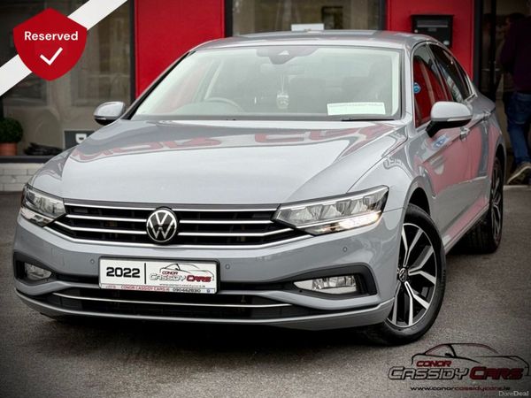 Volkswagen Passat Saloon, Diesel, 2022, Grey