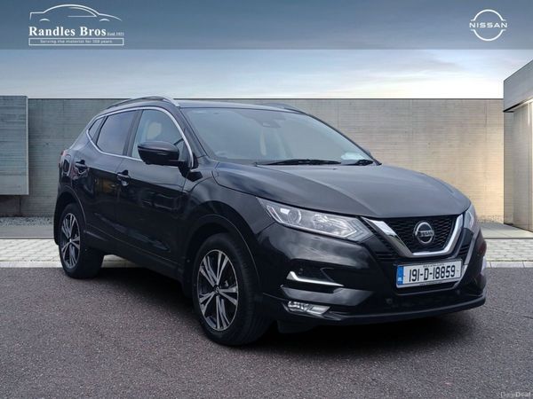Nissan Qashqai MPV, Petrol, 2019, Black