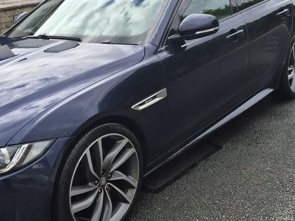 Jaguar XE Saloon, Diesel, 2017, Blue