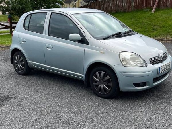 Toyota Yaris Hatchback, Petrol, 2004, Blue
