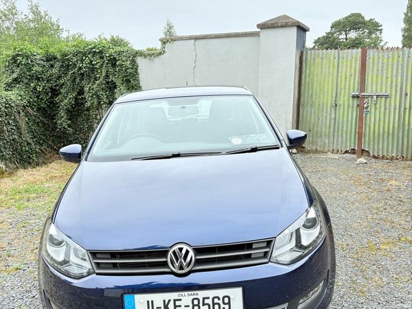 Volkswagen Polo Hatchback, Petrol, 2011, Blue