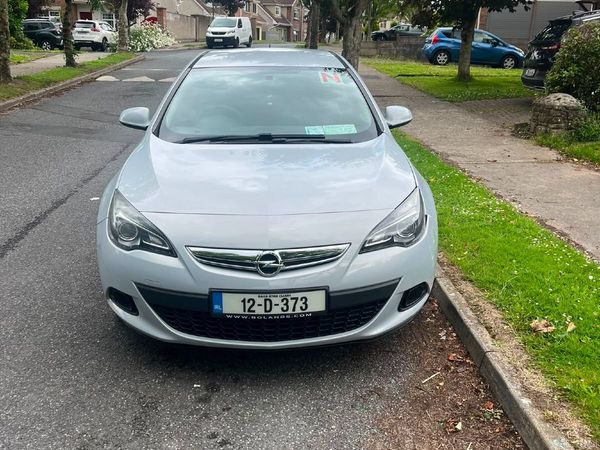 Opel Astra Hatchback, Petrol, 2012, Blue