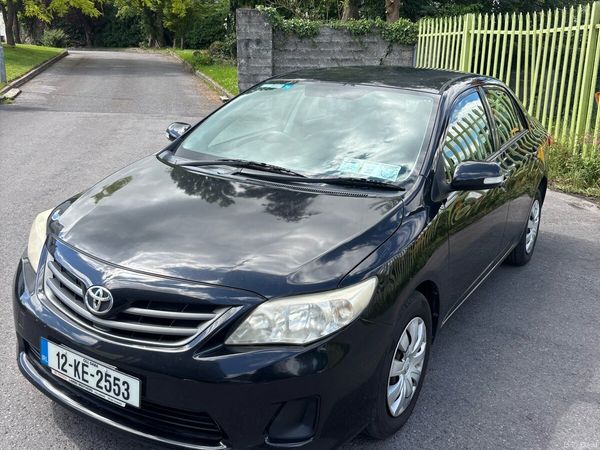 Toyota Corolla Saloon, Diesel, 2012, Black