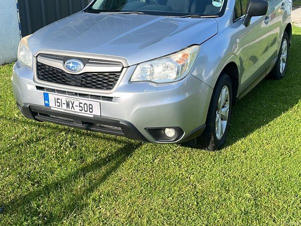 Toyota Corolla Saloon, Diesel, 2015, Silver