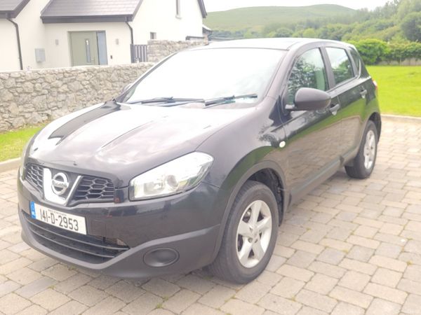 Nissan Qashqai Hatchback, Diesel, 2014, Black