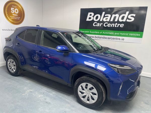 Toyota Yaris Cross Hatchback, Petrol Hybrid, 2022, Blue