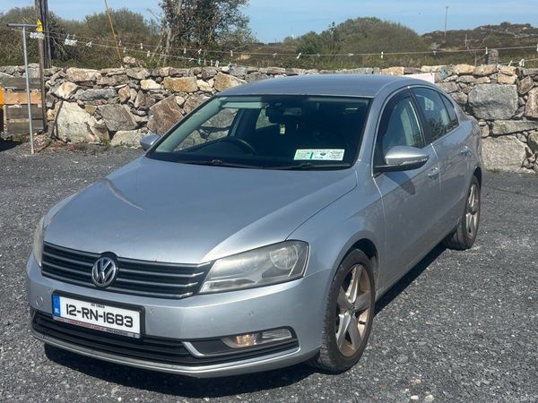 Volkswagen Passat Saloon, Diesel, 2012, Silver